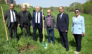 Trakya Üniversitesi Botanik Bahçesi’ne Fidan Dikildi